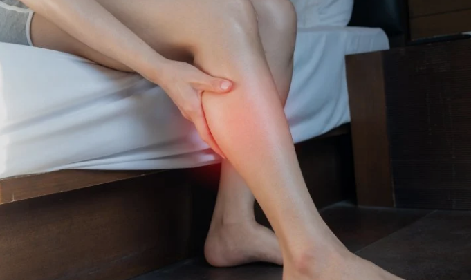 Thrombose-Selbsttest: Symptome erkennen und Ihr persönliches Risiko besser einschätzen